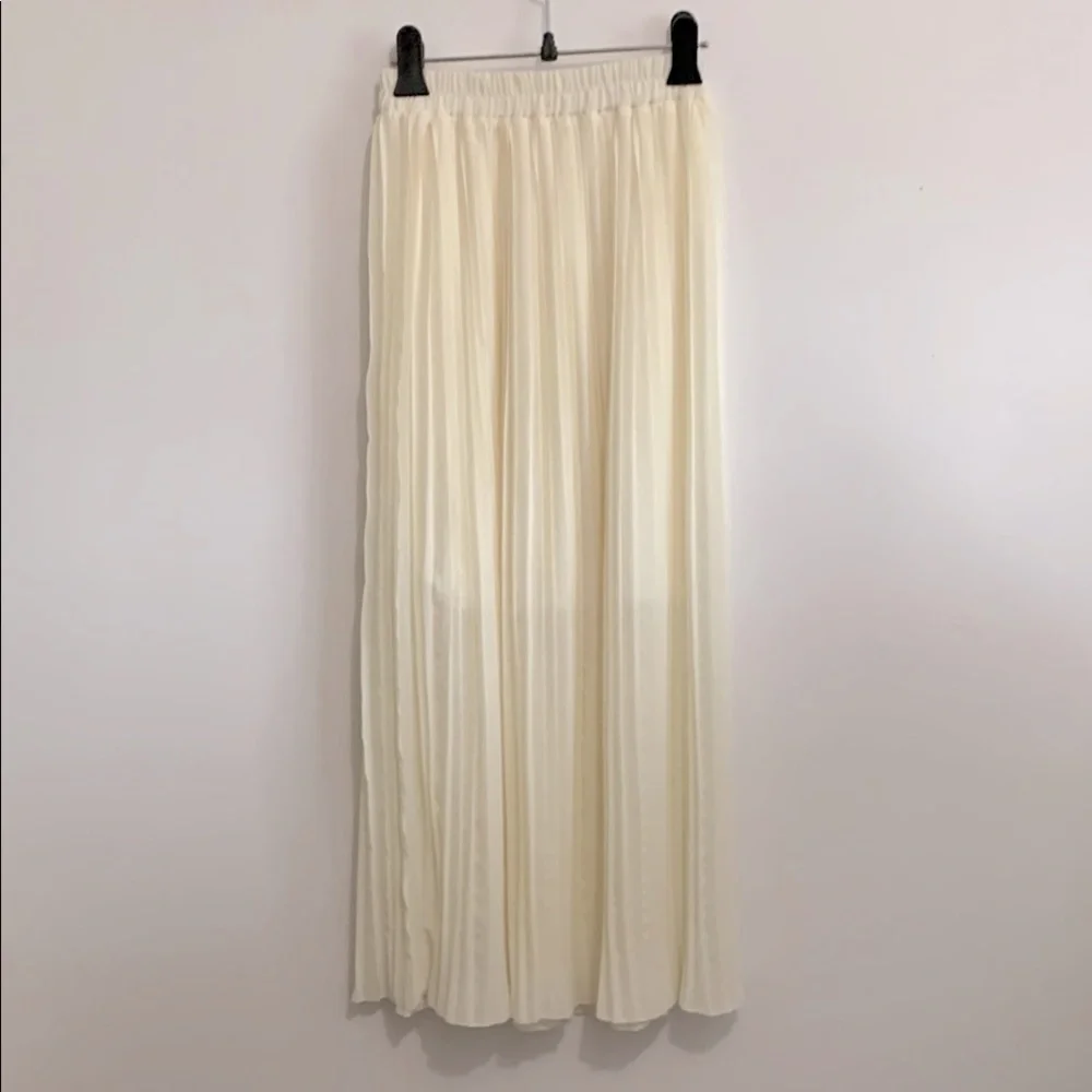 Korean style Women’s Cream pleated midi Skirt size Xs-M - Picture 2 of 4